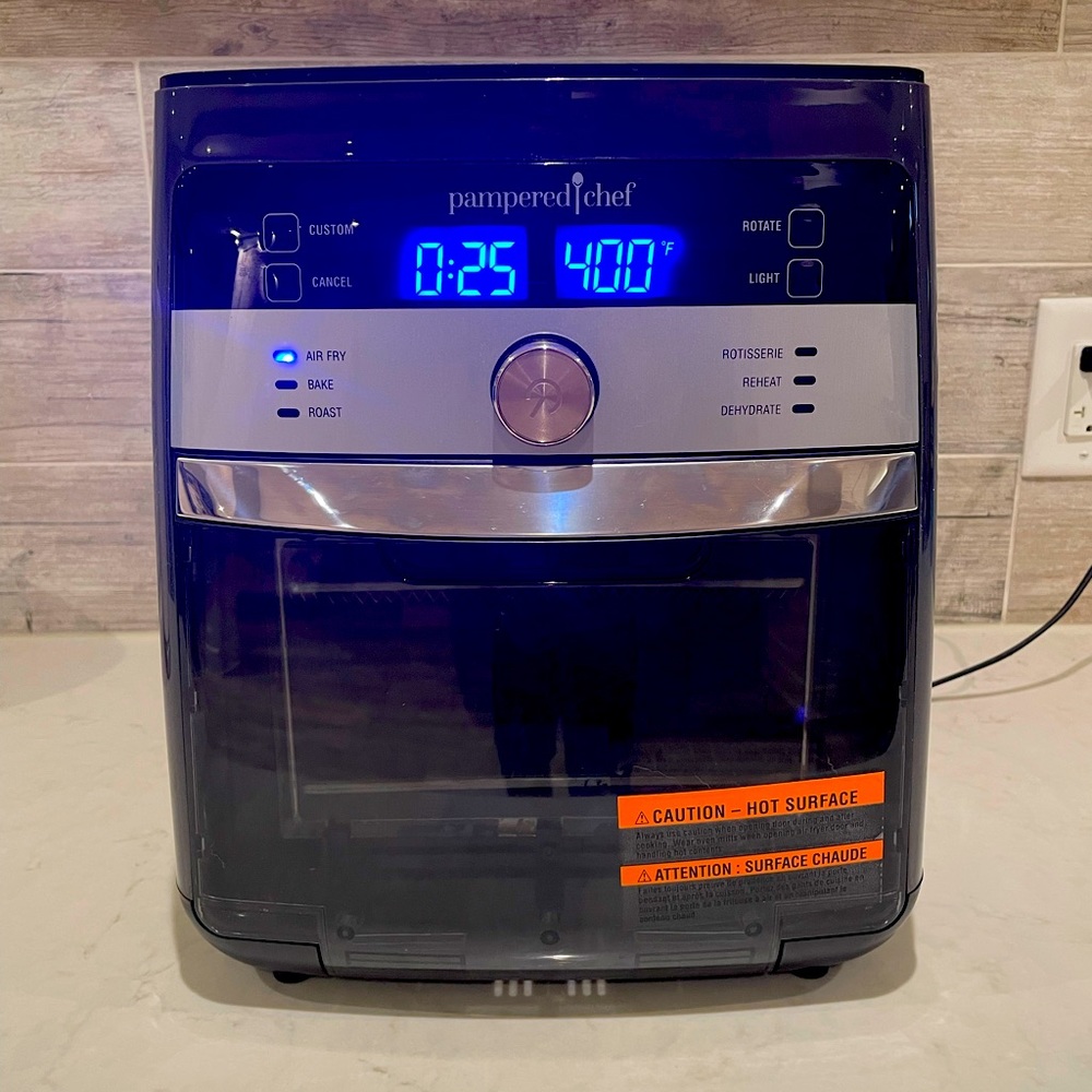 Pampered Chef Duluxe Air Fryer